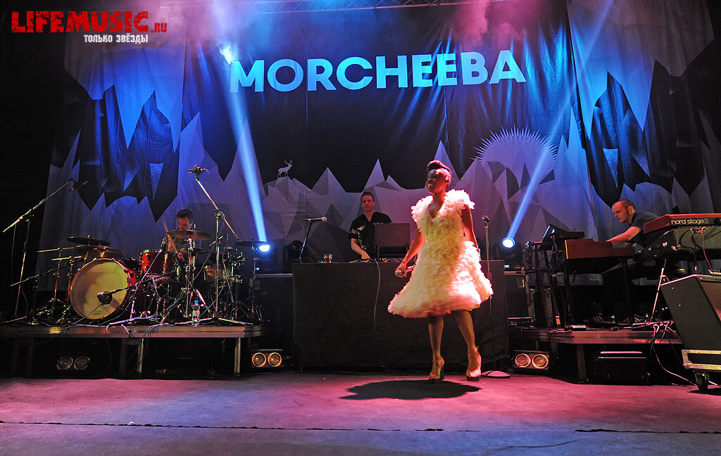 Фото 3. Концерт группы Morcheeba в Москве в 2014 году.