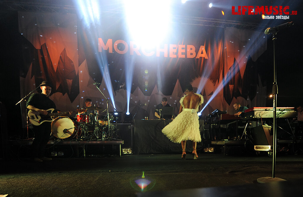 Фото 17. Концерт группы Morcheeba в Москве в 2014 году.