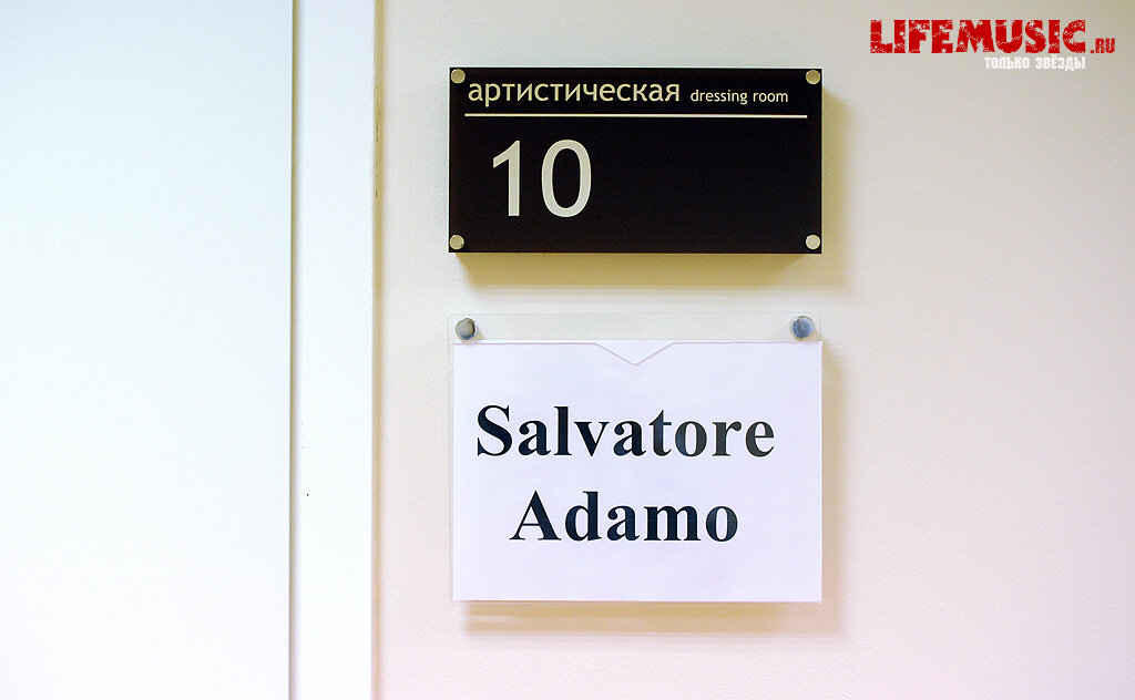  6. Salvatore Adamo  . 4  2013 .