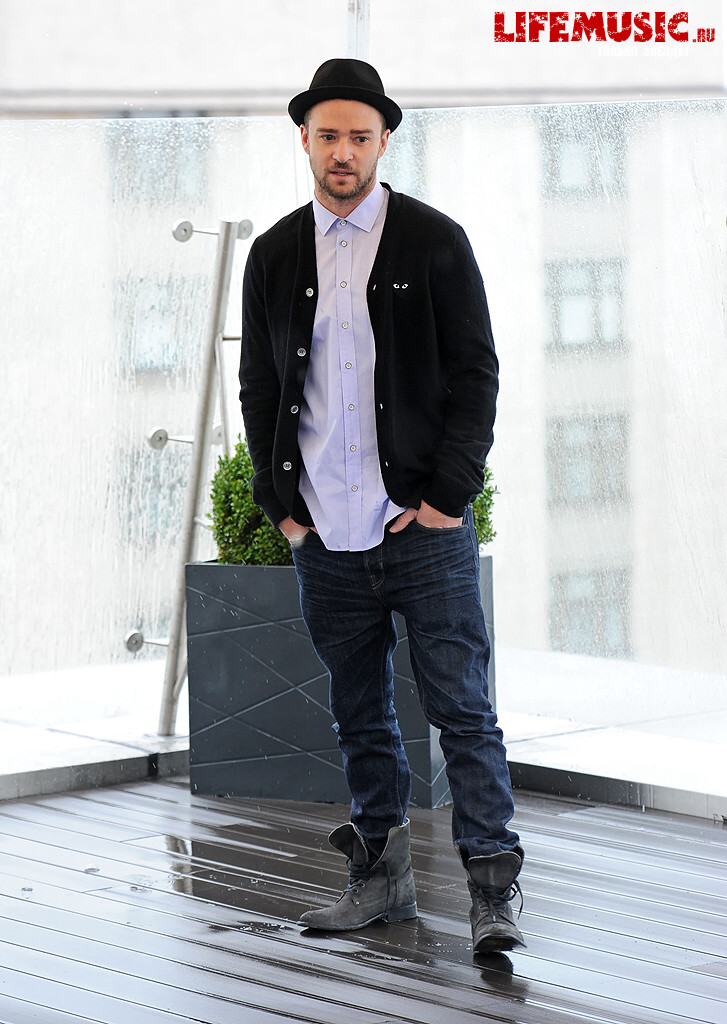  5. Justin Timberlake ( )      VA-ʻ