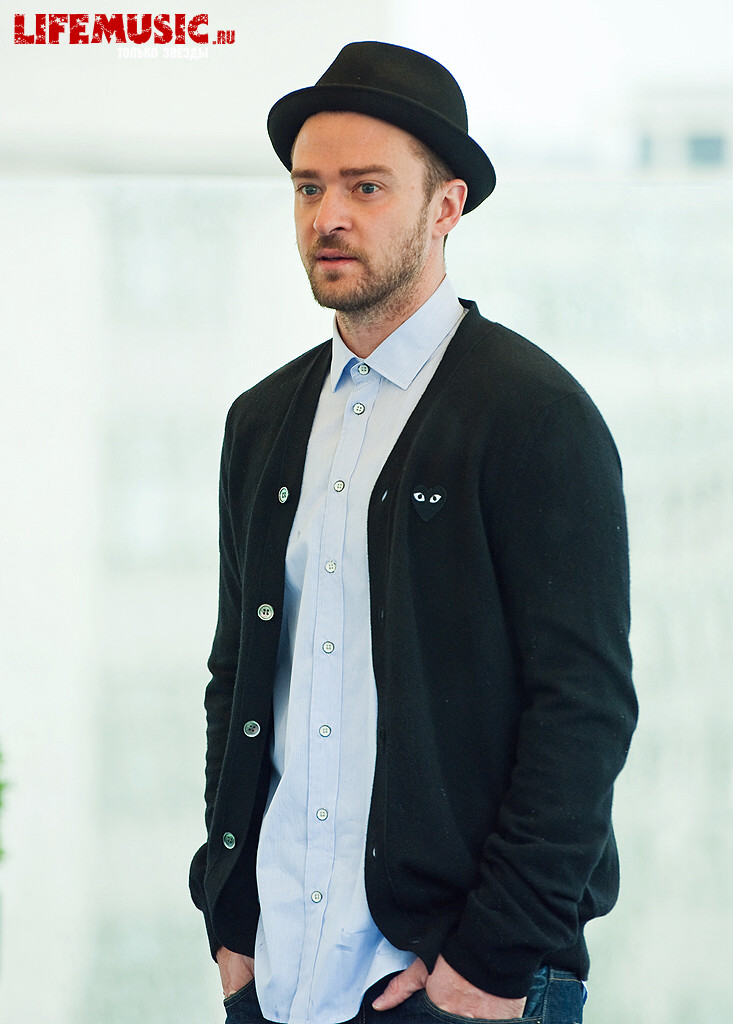  7. Justin Timberlake ( )      VA-ʻ