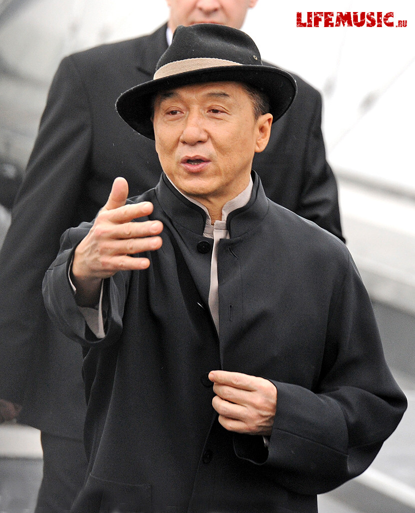  4.   (Jackie Chan)        3:   6  2012 