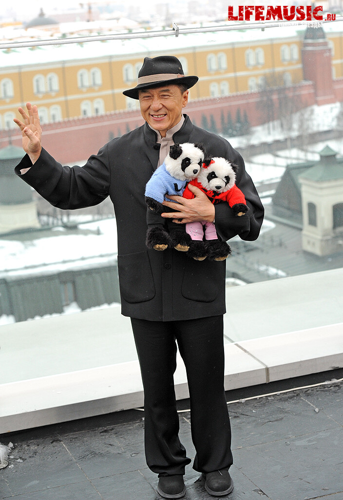  23.   (Jackie Chan)        3:   6  2012 