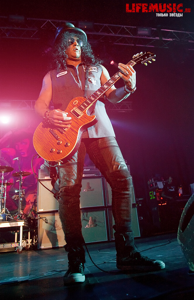  7.  Slash feat. Myles Kennedy and The Conspirators  . 16  2013 .  .