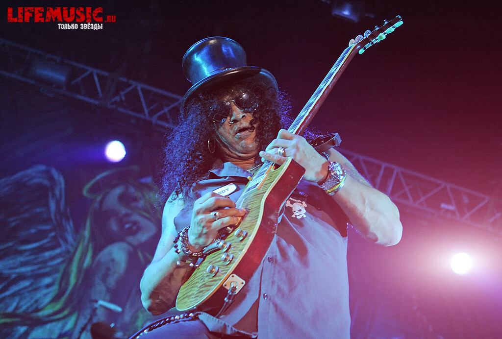  25.  Slash feat. Myles Kennedy and The Conspirators  . 16  2013 .  .