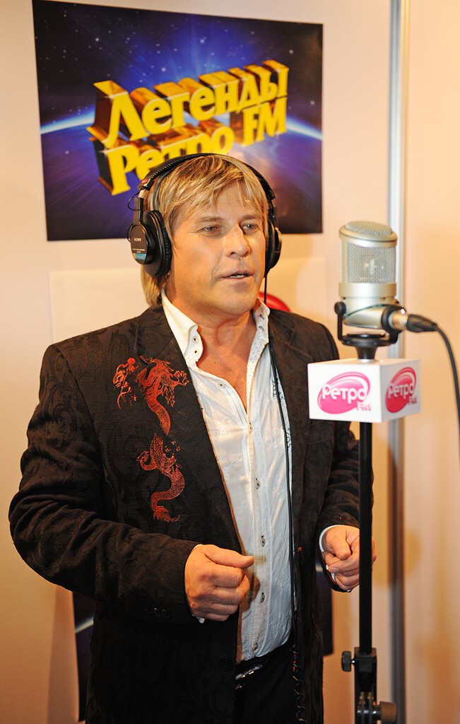  76.      FM  2011 