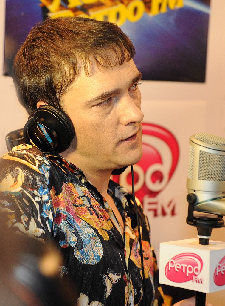  106.      FM  2011 