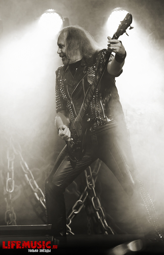  15.  Judas Priest  . Stadium Live. 18  2012 .