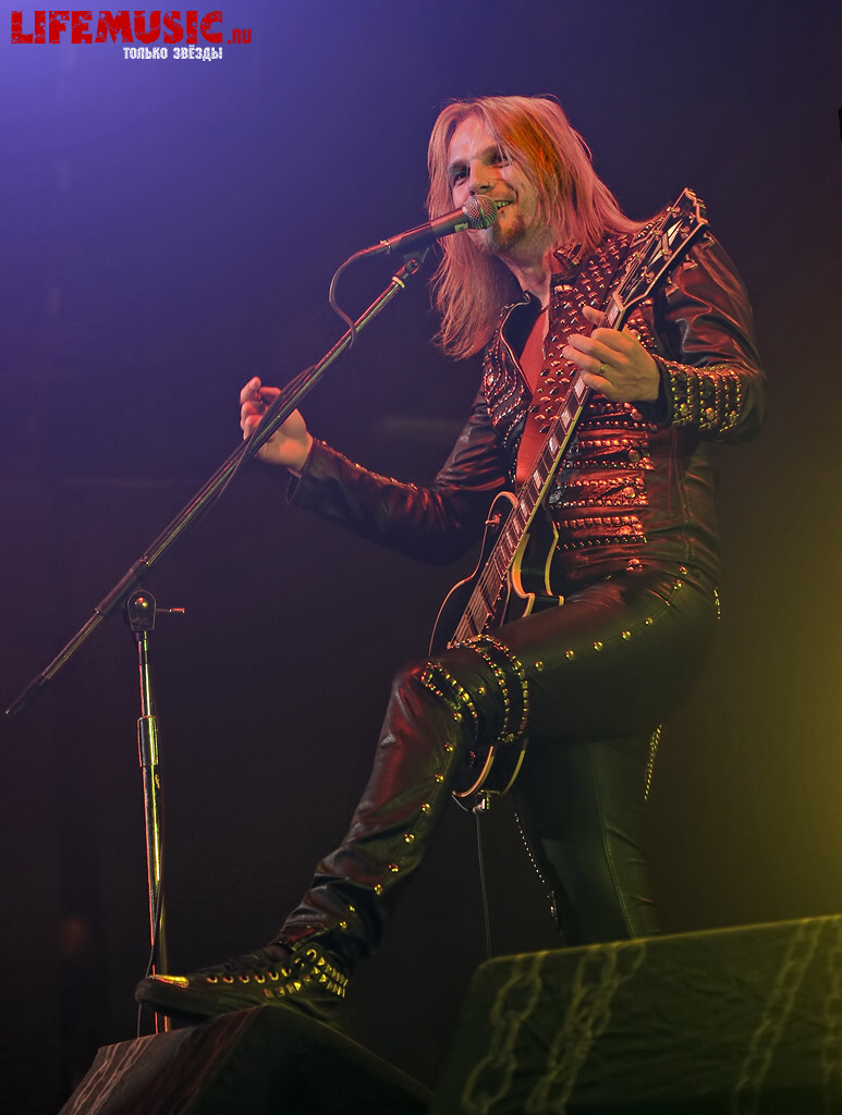  28.  Judas Priest  . Stadium Live. 18  2012 .