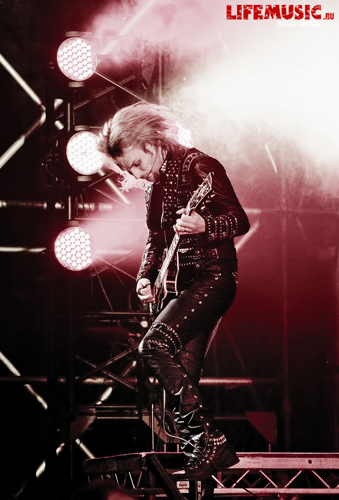  30.  Judas Priest  . Stadium Live. 18  2012 .
