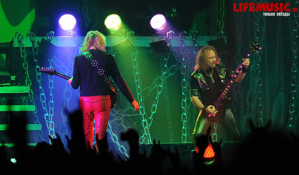  47.  Judas Priest  . Stadium Live. 18  2012 .