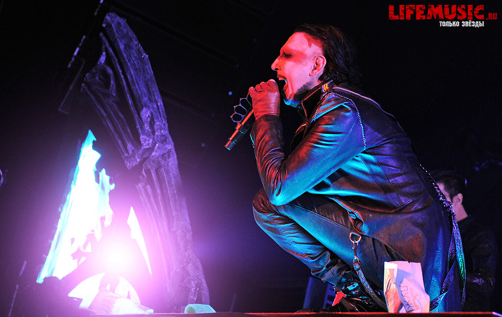  15.  Marilyn Manson  . 18  2012 .  .