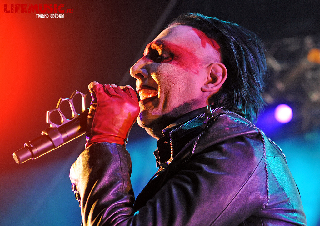  29.  Marilyn Manson  . 18  2012 .  .