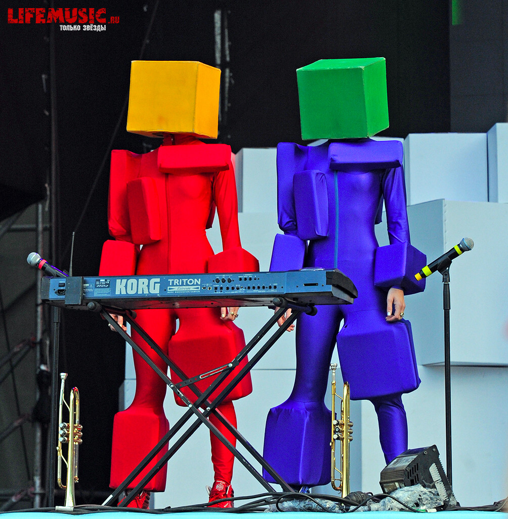  1.  Pet Shop Boys  . . 21  2012 .