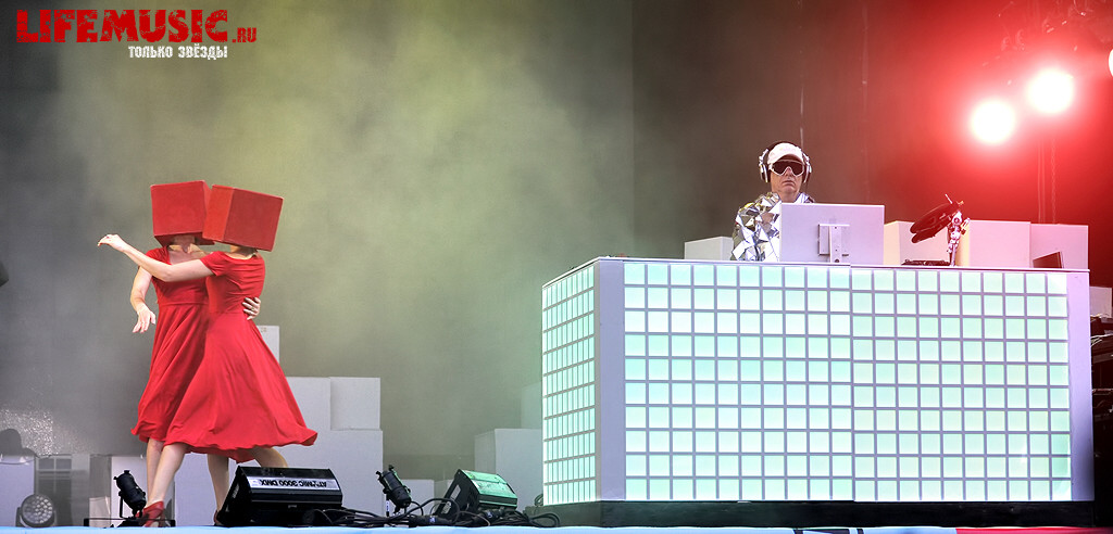  69.  Pet Shop Boys  . . 21  2012 .