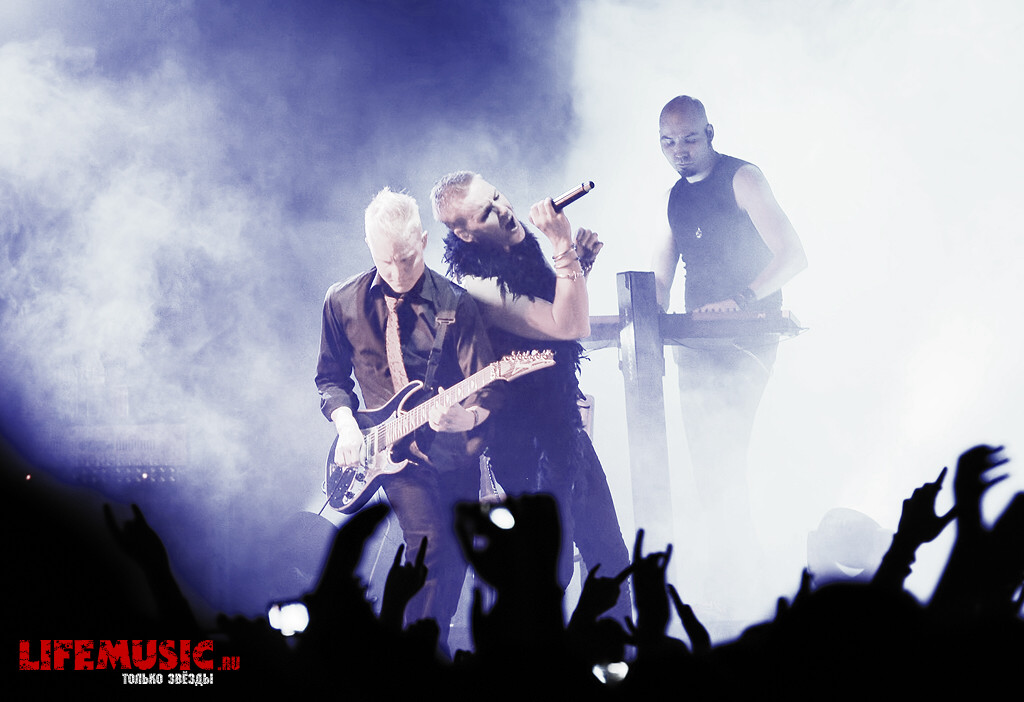  12.  Poets Of The Fall  .   (Arena Moscow). 24  2012 .