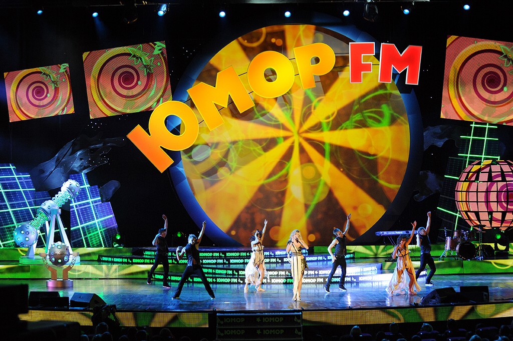  74.     FM   2011  .