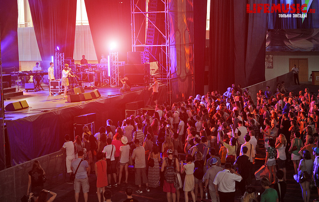  20.  Moremoney   Park Live. 30  2013 .