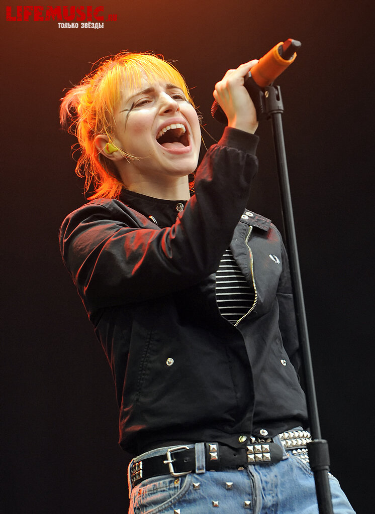  72.  Paramore   Park Live. 30  2013 .