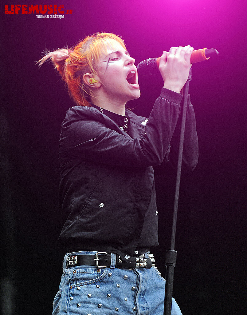  76.  Paramore   Park Live. 30  2013 .