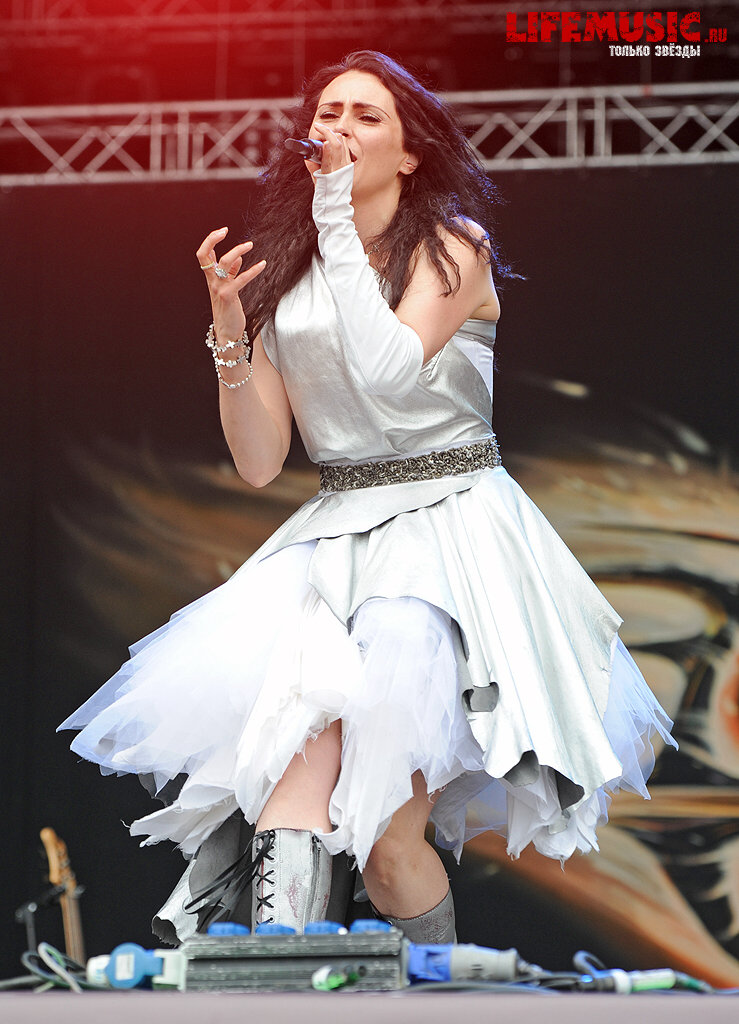  11.  Within Temptation   Park Live. 30  2013 .
