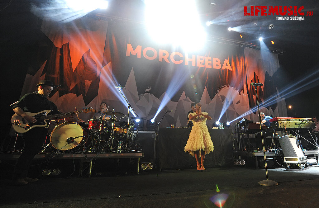 Фото 18. Концерт группы Morcheeba в Москве в 2014 году.