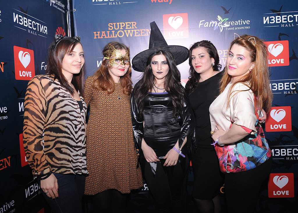  25. Super Halloween 2014  Love Radio