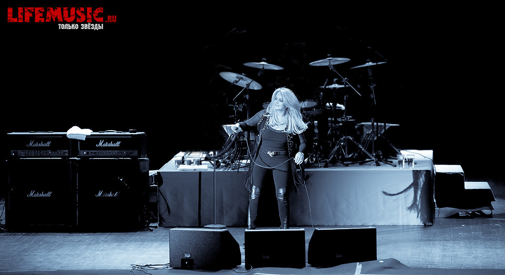  Bonnie Tyler  .  3.    / 4  2012