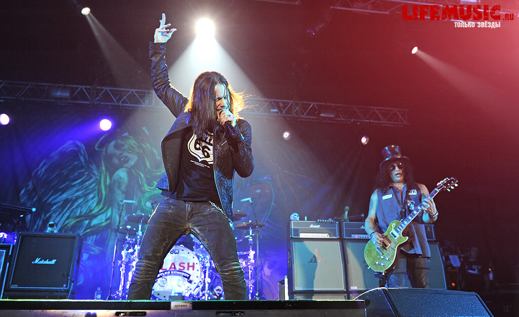  45.  Slash feat. Myles Kennedy and The Conspirators  . 16  2013 .  .