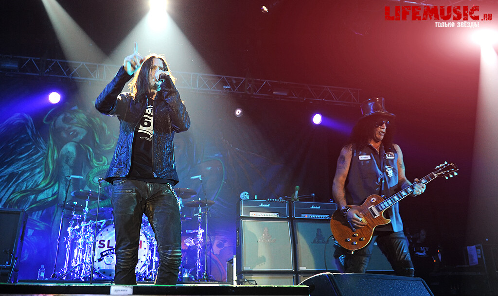  46.  Slash feat. Myles Kennedy and The Conspirators  . 16  2013 .  .