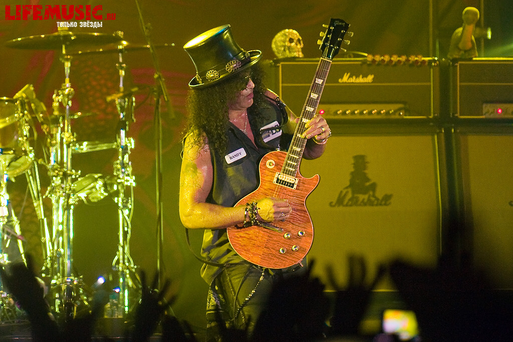  49.  Slash feat. Myles Kennedy and The Conspirators  . 16  2013 .  .